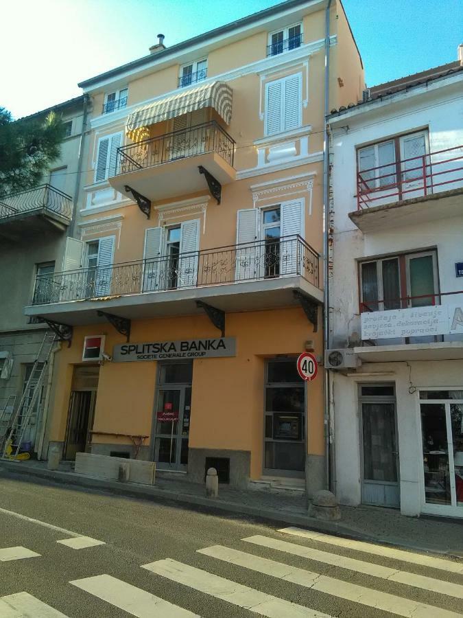 Apartment Sandra 2+2 *** Crikvenica Extérieur photo